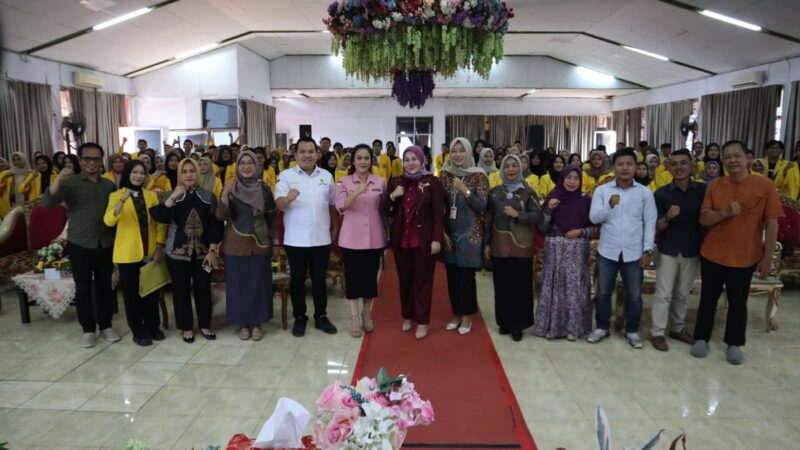 Elisa Ermasari bersama mahasiswa dan generasi muda Bengkulu siap memajukan Bengkulu.