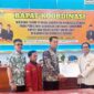 Penyerahan dokumen MoU antara Bawaslu Benteng dan OKP.