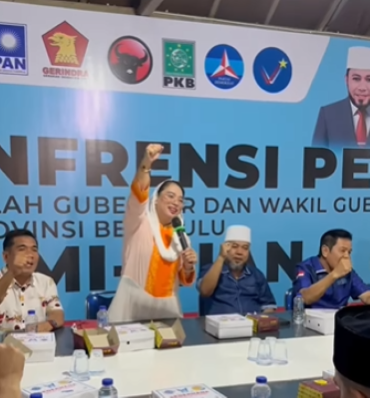 Ketua Tim Pemenangan Helmi-Mian, Destita.