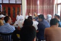 Temu kangen Penasihat PWI Bengkulu. Sukatno dengan para wartawan di sekretariat PWI, Rabu (11/9)