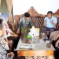 Kepala Dinsos, Helmi Johan saat menerangkan teknis penyaluran Bansos Sembako.