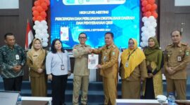 Bupati juga menyampaikan beberapa manfaat penggunaan QRIS, diantaranya kemudahan transaksi serta keamanan transaksi.
