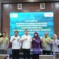 Wabup didampingi Sekda dan tim audit BPK RI Perwakilan Bengkulu berfoto bersama saat entry meeting.