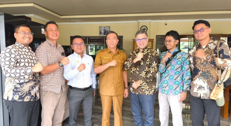 Wabup menerima kunjungan manajemen PT. Hitay Lawang Energy yang akan berinvestasi pada sektor gheotermal di Kepahiang