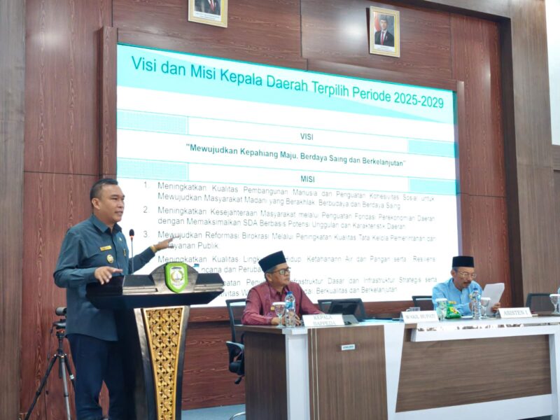 Wabup yang juga bupati terpilih, Zurdi Nata menyampaikan paparan tentang 16 program dan visi misinya memimpin Kepahiang hingga 2030.