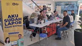 Memudahkan pelayanan pajak pada masyarakat, DJP membuka pojok pajak.