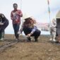 Wabup bersama Forkompinda menanam jagung di Desa Talang Babatan sebagai upaya mewujudkan ketahanan pangan di Kepahiang
