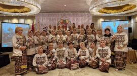 Para pengurus Foperlam berfoto bersama 
