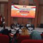 Para peserta rembuk merah putih menyimak paparan materi dari narasumber. (foto: Anggita)