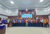 Para peserta 𝐇𝐋𝐌 𝐏𝐏𝐃𝐃 𝐝𝐚𝐧 𝐑𝐚𝐤𝐨𝐫 𝐄𝐯𝐚𝐥𝐮𝐚𝐬𝐢 𝐏𝐞𝐧𝐞𝐫𝐢𝐦𝐚𝐚𝐧 𝐏𝐀𝐃 𝐒𝐞𝐦𝐞𝐬𝐭𝐞𝐫 𝐈 𝟐𝟎𝟐𝟓 berfoto bersama