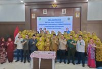 Bupati, Ketua DPRD dan tamu undangan lainnya berfoto bersama pengurus GOW Kepahiang yang baru saja dilantik