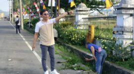 Plt Sekwan Kepahiang saat memimpin kegiatan Jum'at bersih