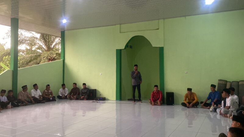 Ketua GP Ansor Seluma memberikan tausiyah Ramadhan 