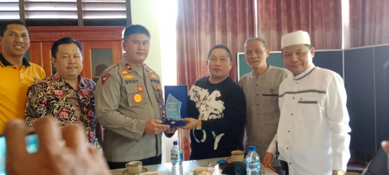 Wakapolda Bengkulu, Brigjen (Pol) Dicky Sondani saat berkunjung ke PWI Bengkulu (dok/WA)
