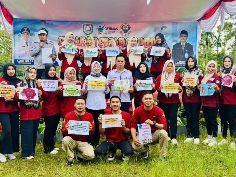DP2KBP3A saat melakukan sosialisasi pencegahan stunting beberapa waktu lalu di Kecamatan Seberang Musi. (dok/warta aspirasi)