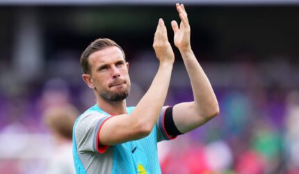 Chelsea berupaya untuk mengontrak Jordan Henderson dari Brentford