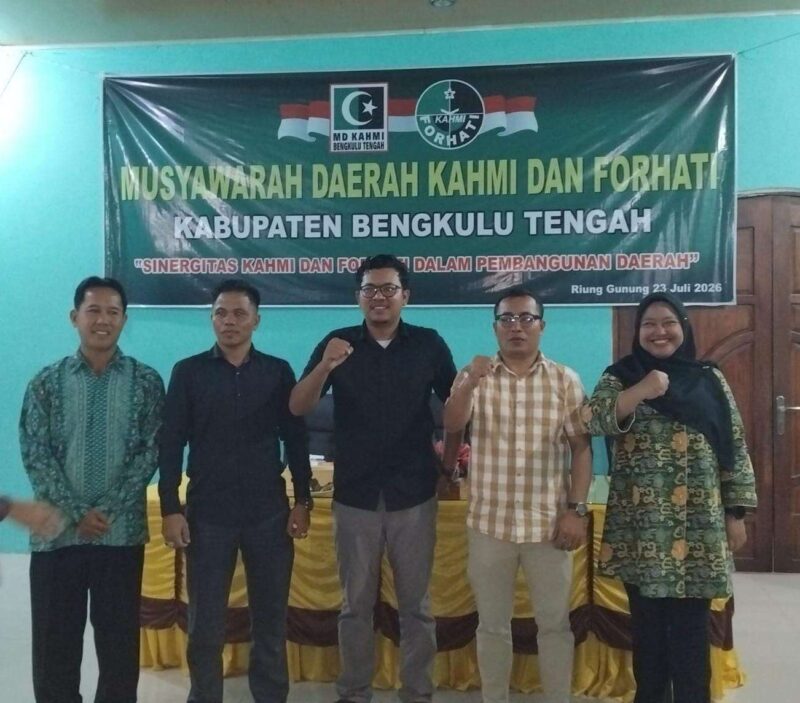 Para presedium MD KAHMI Benteng periode 2026-2031 berfoto bersama usai Musda.(Andreas Putra/warta aspirasi)