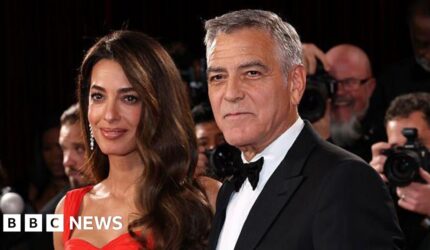 George dan Amal Clooney mengevakuasi rumah Prancis di tengah kebakaran hutan