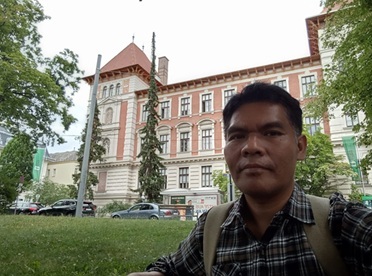 Dr. nat. techn. I Nyoman Candra, S.Si., M.Sc. saat menempuh studi di  luar negeri.(dok I.N Chandra)