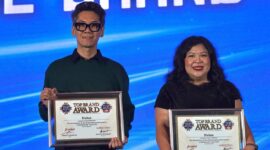Penghargaan Top Brand Award 2026 2 kategori diatas panggung