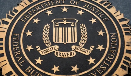 FBI Mengusir Pejabat yang Menyelidiki Ancaman terhadap Istri Stephen Miller (2)