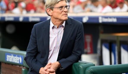 John Middleton memercayai lemparan Phillies untuk mendorong larinya Seri Dunia – NBC Sports Philadelphia
