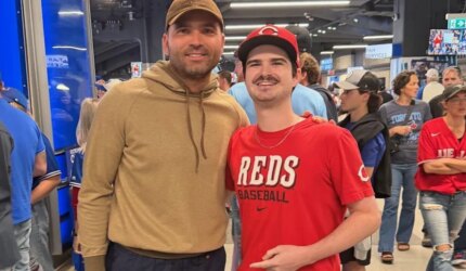 Cincinnati Reds: Bagaimana penggemar terbesar Joey Votto akhirnya bertemu pahlawannya | Olahraga